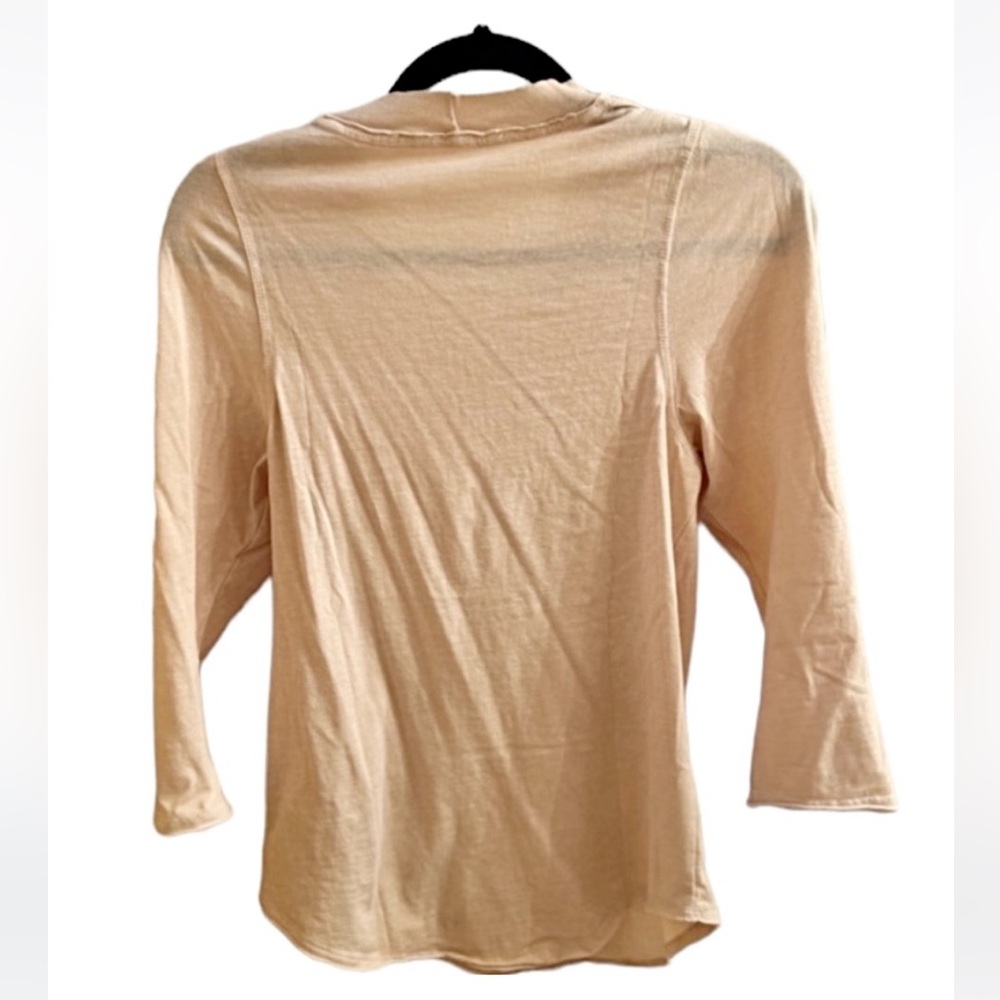 Free People ๐ Quarter Sleeve Crew Neck Tee ๐MUST BUNDLE๐ - Picture 2 of 3